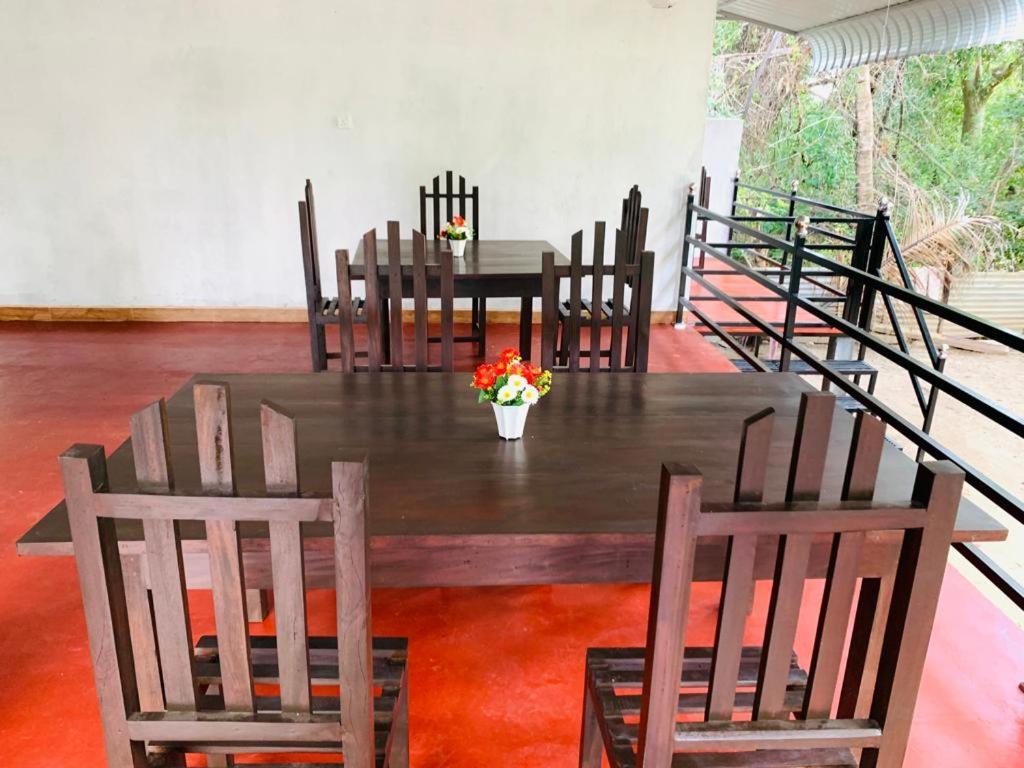 Peacock Villa Resort Udawalawe Eksteriør billede